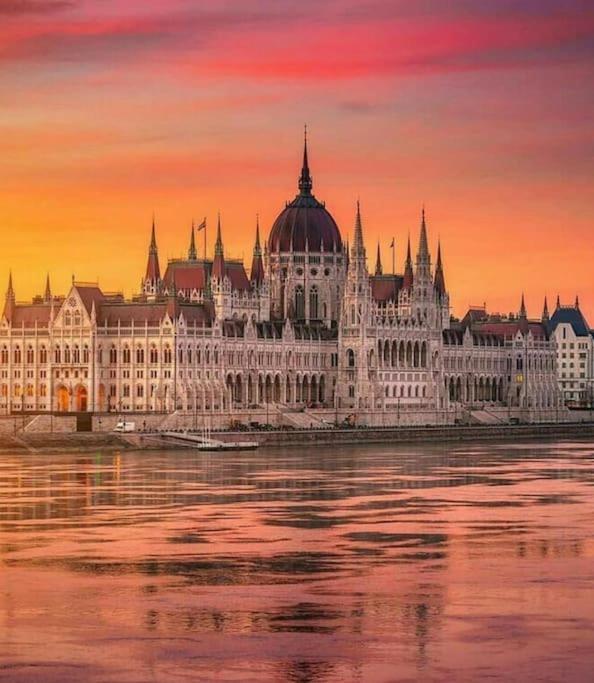 Parisian Soul In The Heart Of Budapest Exterior photo